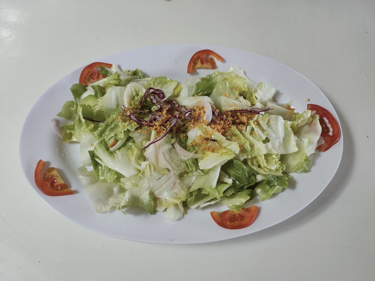 Salad trộn dầu giấm